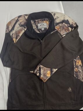 Legendary Whitetails Men's Brown Camo Fleece Jacket